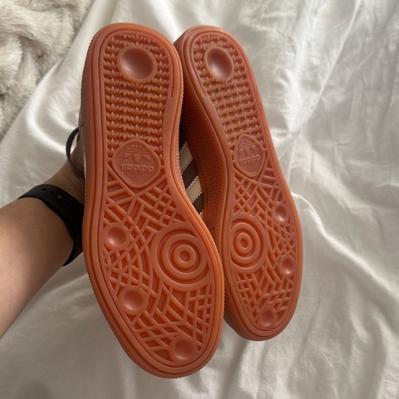 Adidas Spezial light brown and Cream Sneakers - Picture 3 of 5